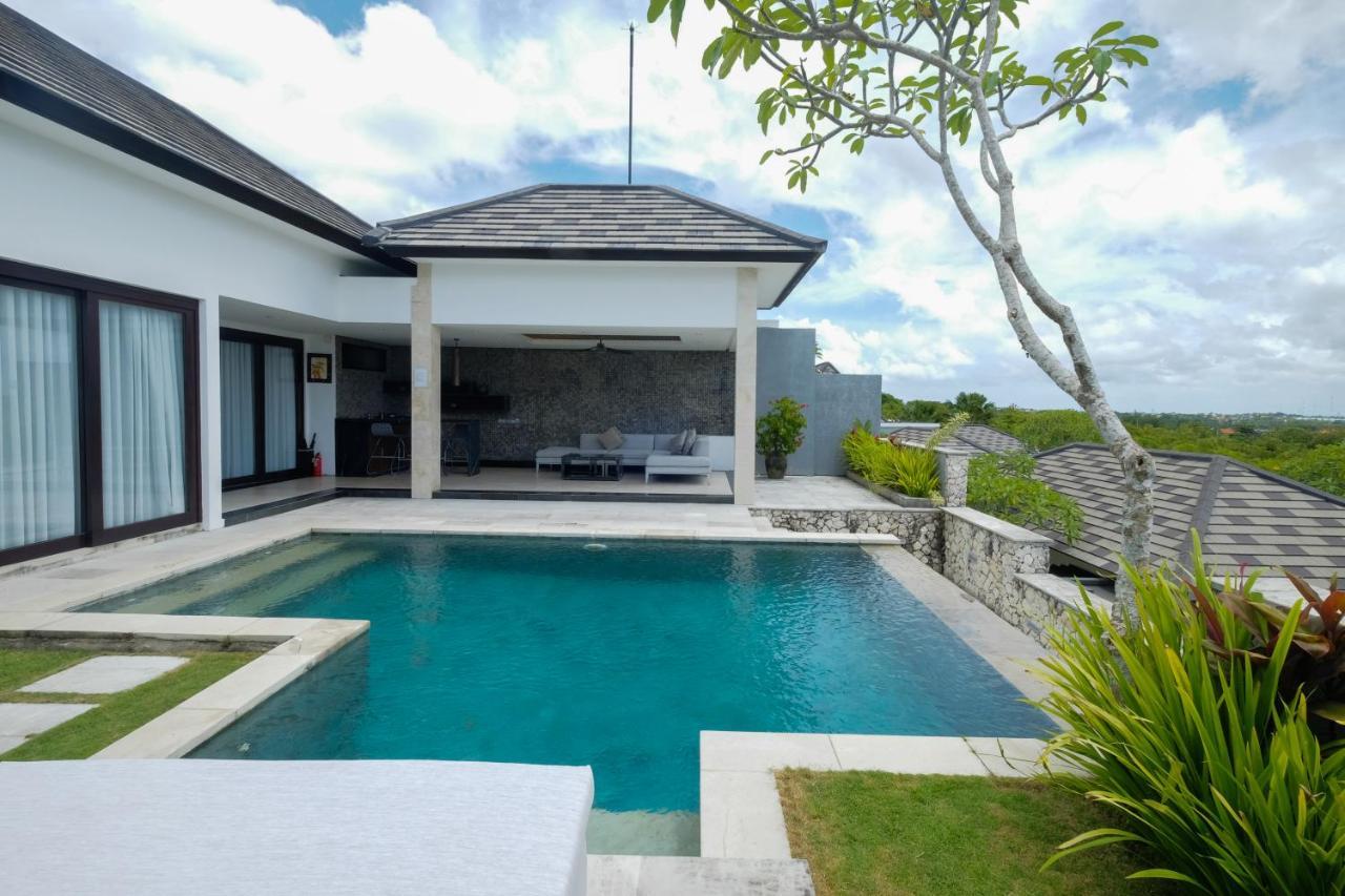 Prasana Villas By Arjani Resorts Uluwatu  Exterior photo